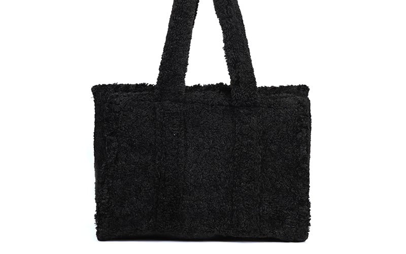 Black shopper Saas-Fee